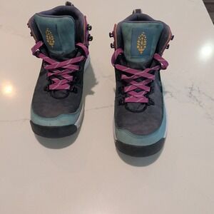 Danner Women's Adrika FP Perfect Navy hiking boots, model 30322. Size 7